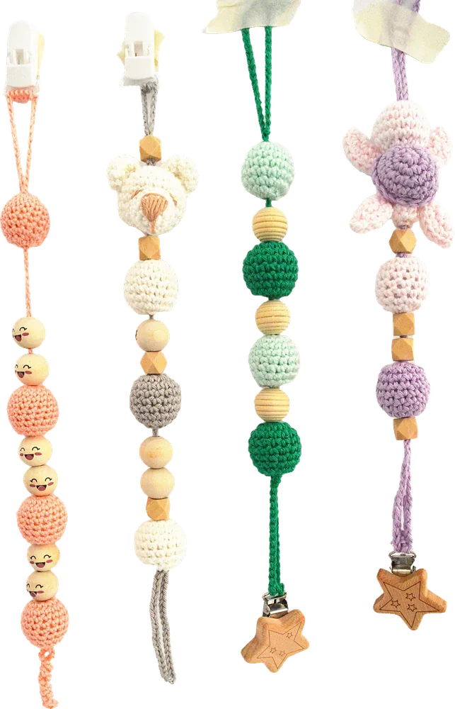 Chupeteros, tejido a crochet por Ana